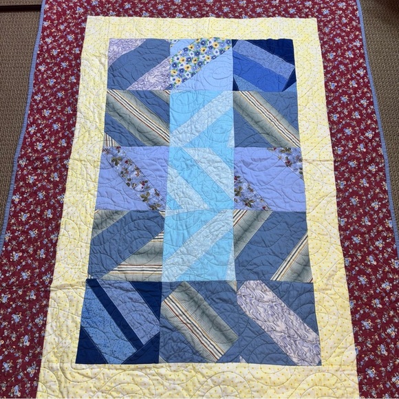 Patchwork Quilt with Red and Blue Accents Machine Homemade 55x40" Cabin Boho - Picture 2 of 6
